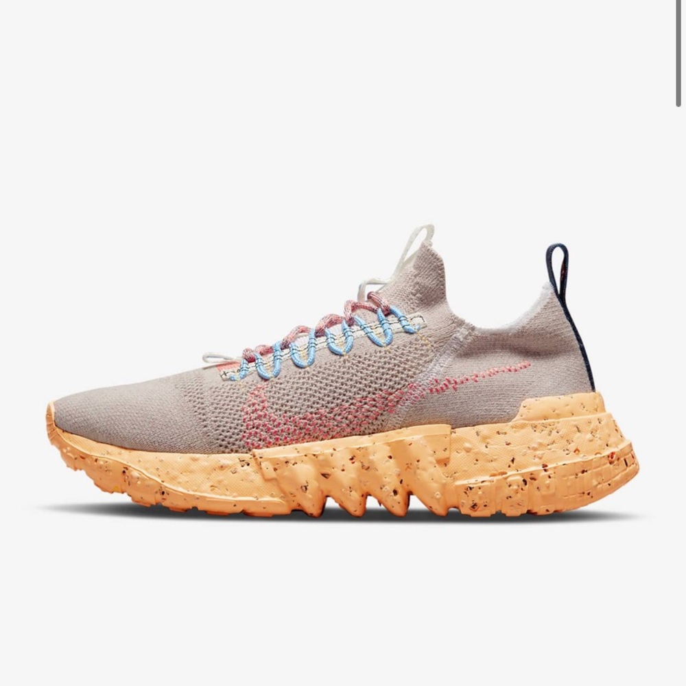 Nike Space Hippie 01